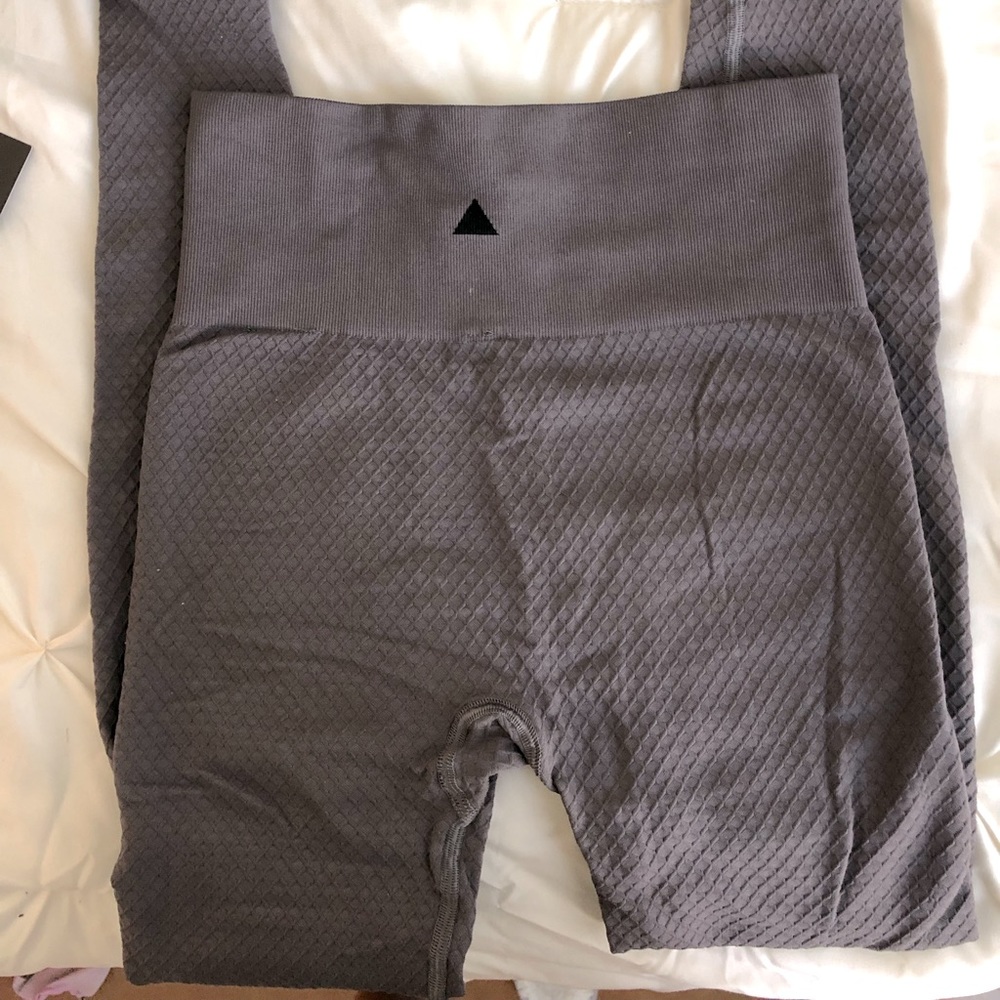 Balance Athletica Small Grey Leggings